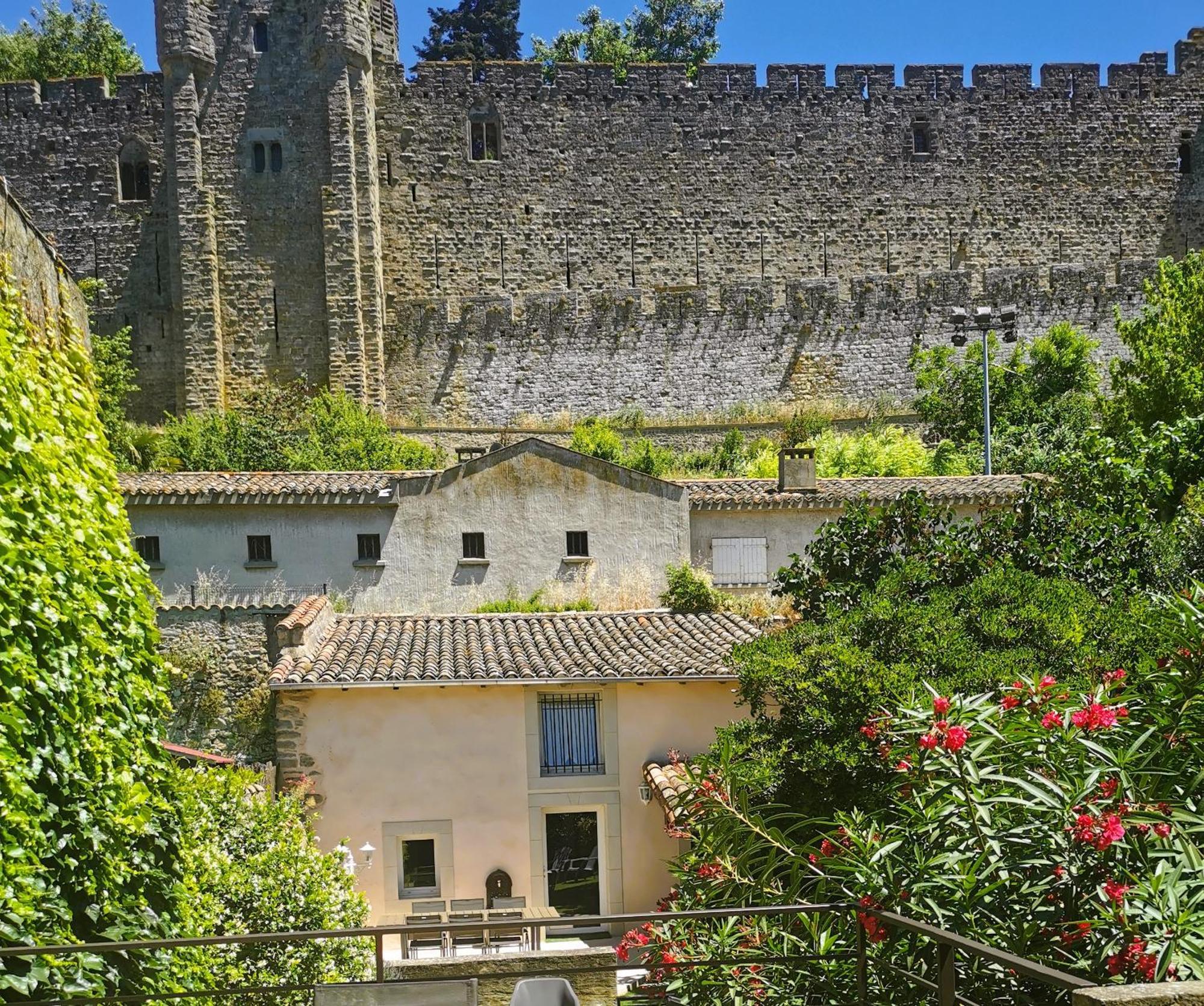 Le Cellier De Beaulieu, Au Pied De La Cite, Maison De Vacances Avec Climatisation Et Jacuzzi Каркасон Екстериор снимка